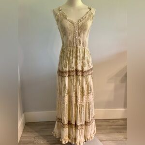 Chic Cream and Gold Lace Maxi Dress NWOT